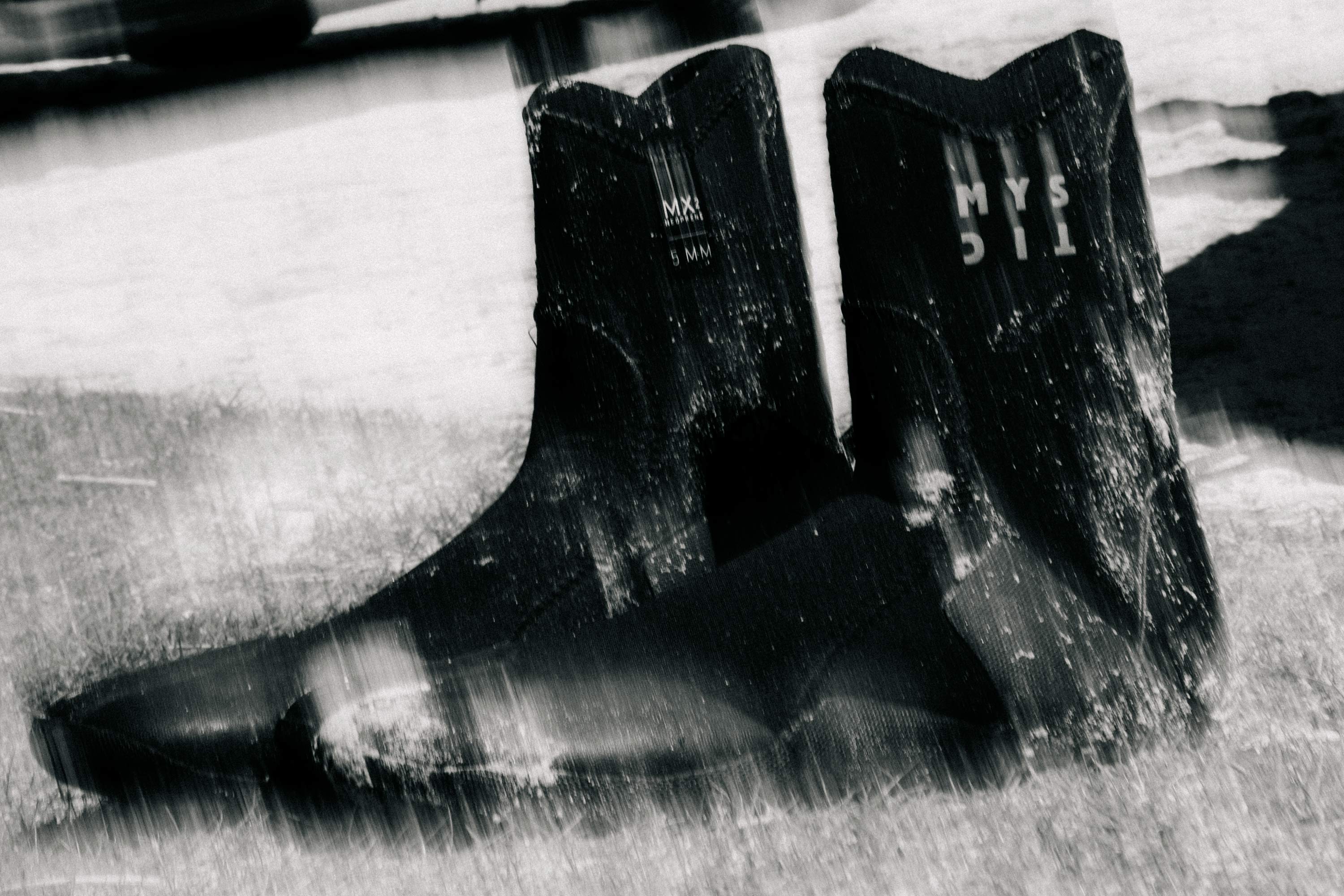 Mystic Roam Boot 5mm chaussons surf noir bout rond