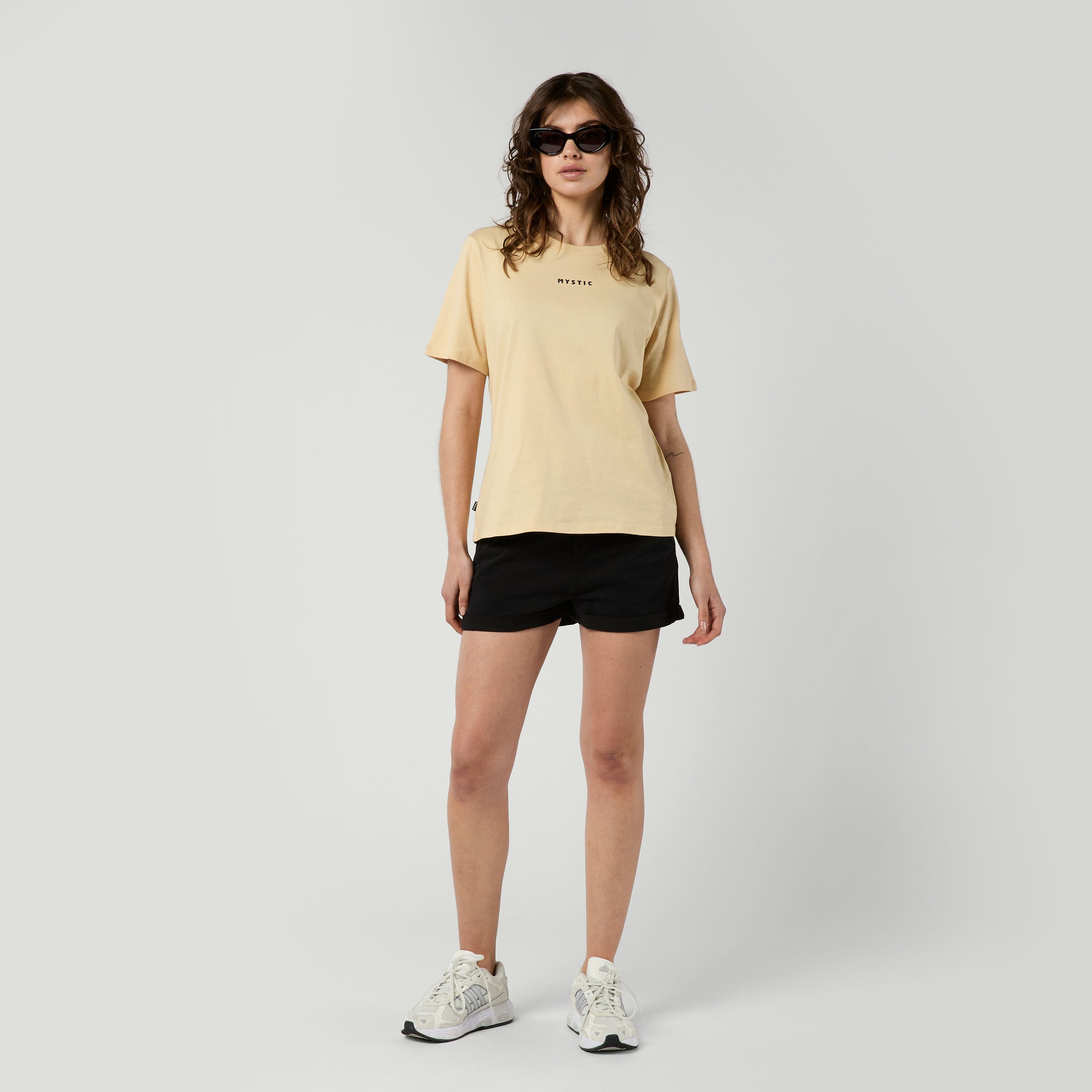 Mystic Brand Seasonal Tee Women t-shirt Warm Sand S