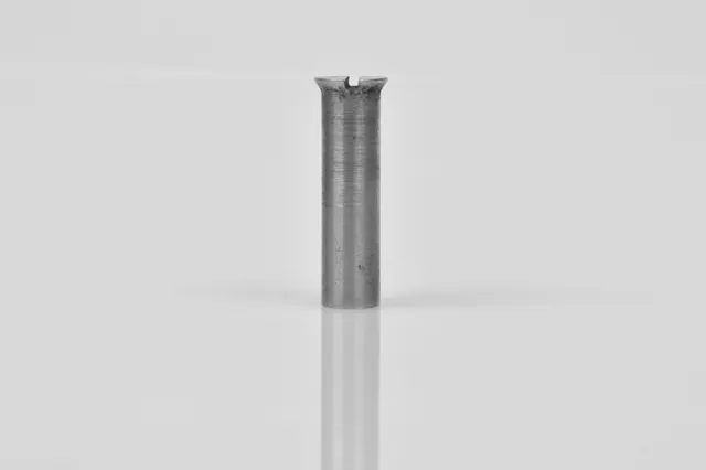 Lightning vis fixation gouvernail kayak