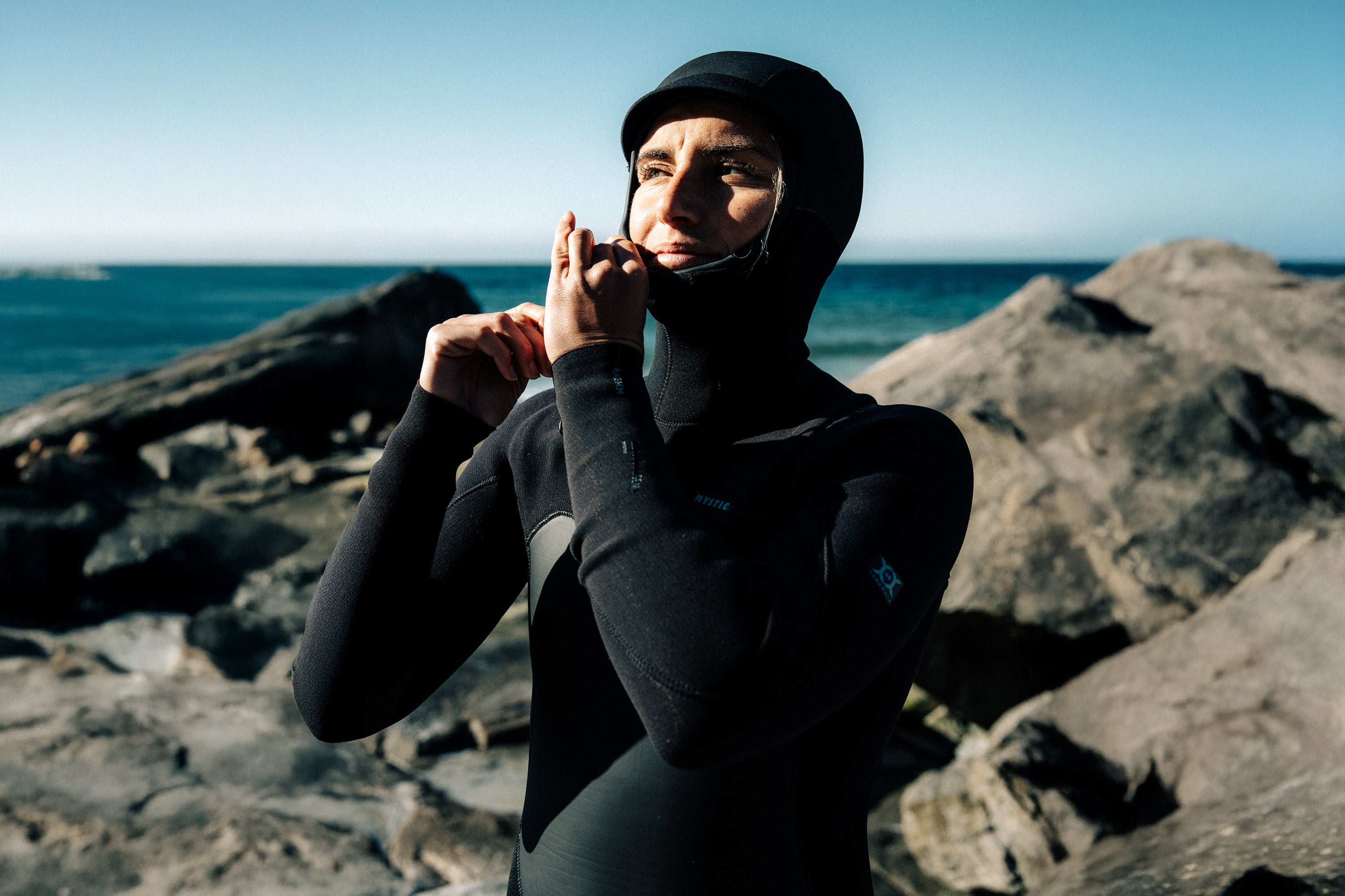 Mystic Gem combinaison 6/4/3mm cagoule zip front noir