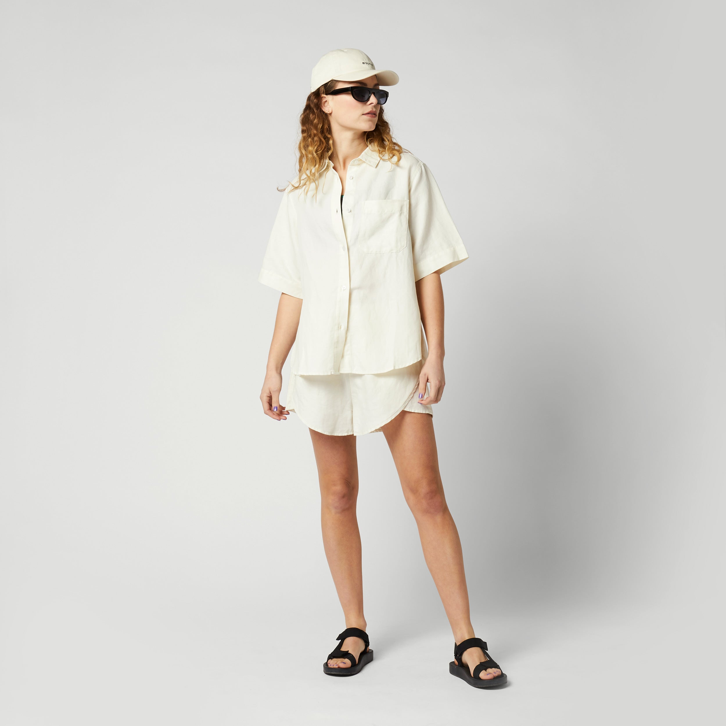 Mystic Linen chemise femme lin blanc cassé coupe relax