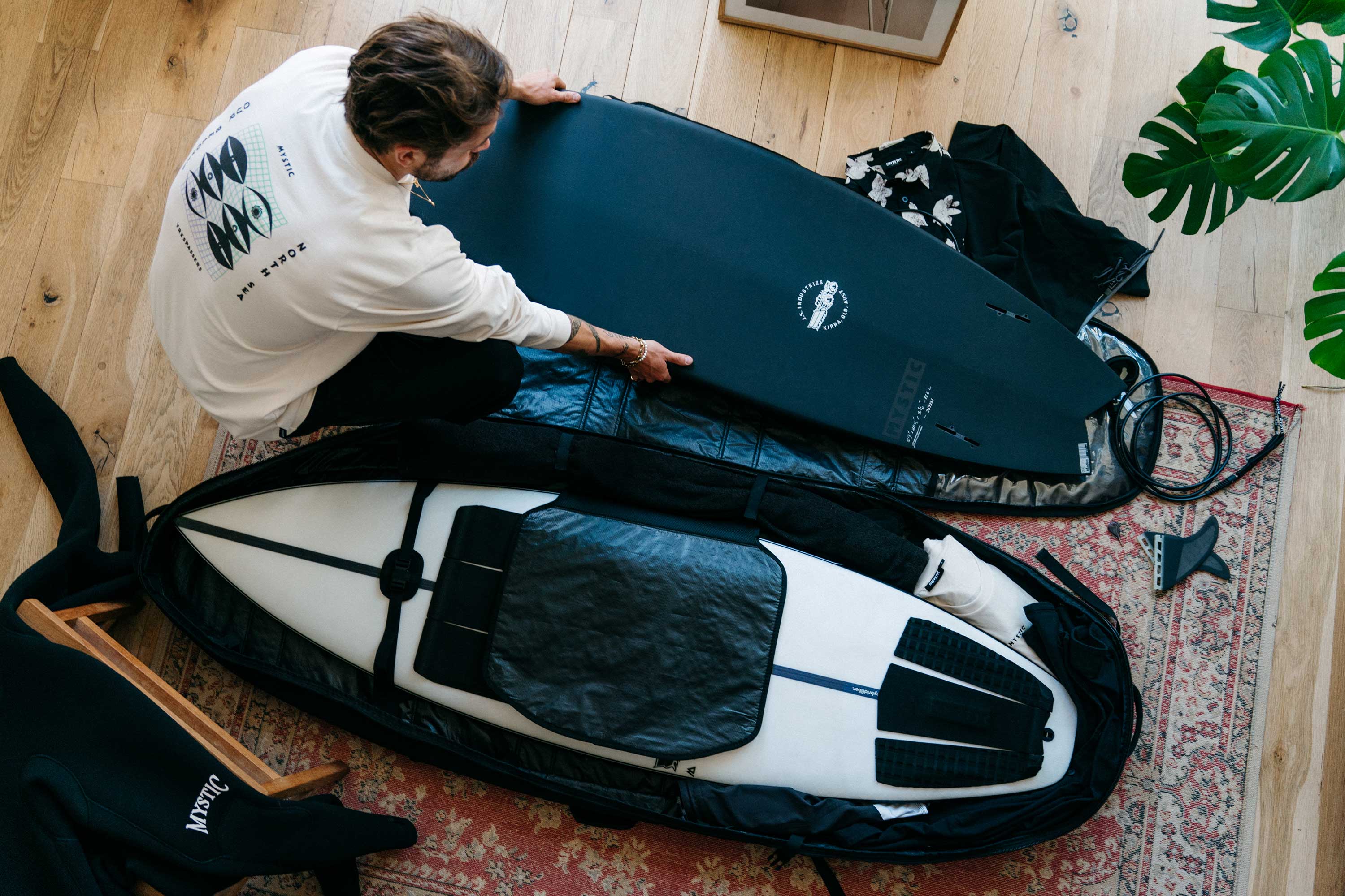 Mystic Saga 7.0ft housse surf noire 2 planches