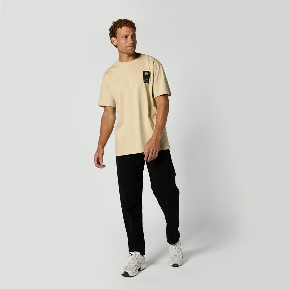 Mystic Pansy Tee t-shirt oversize kaki clair