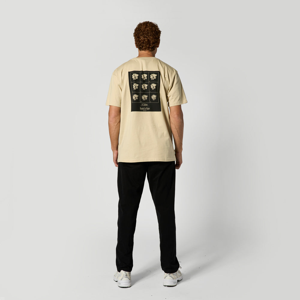 Mystic Pansy Tee t-shirt oversize kaki clair