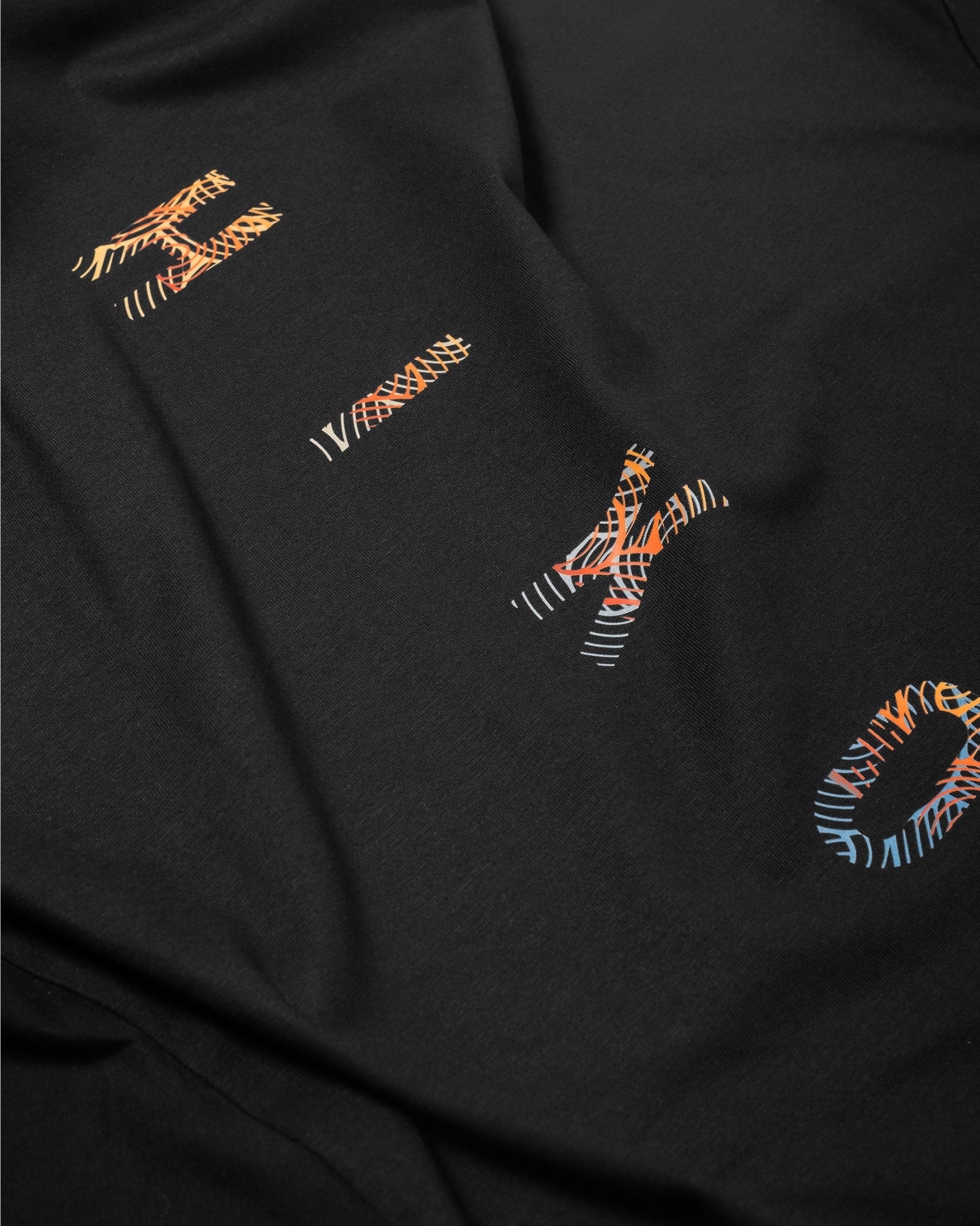 Hiko Icon t-shirt lifestyle noir
