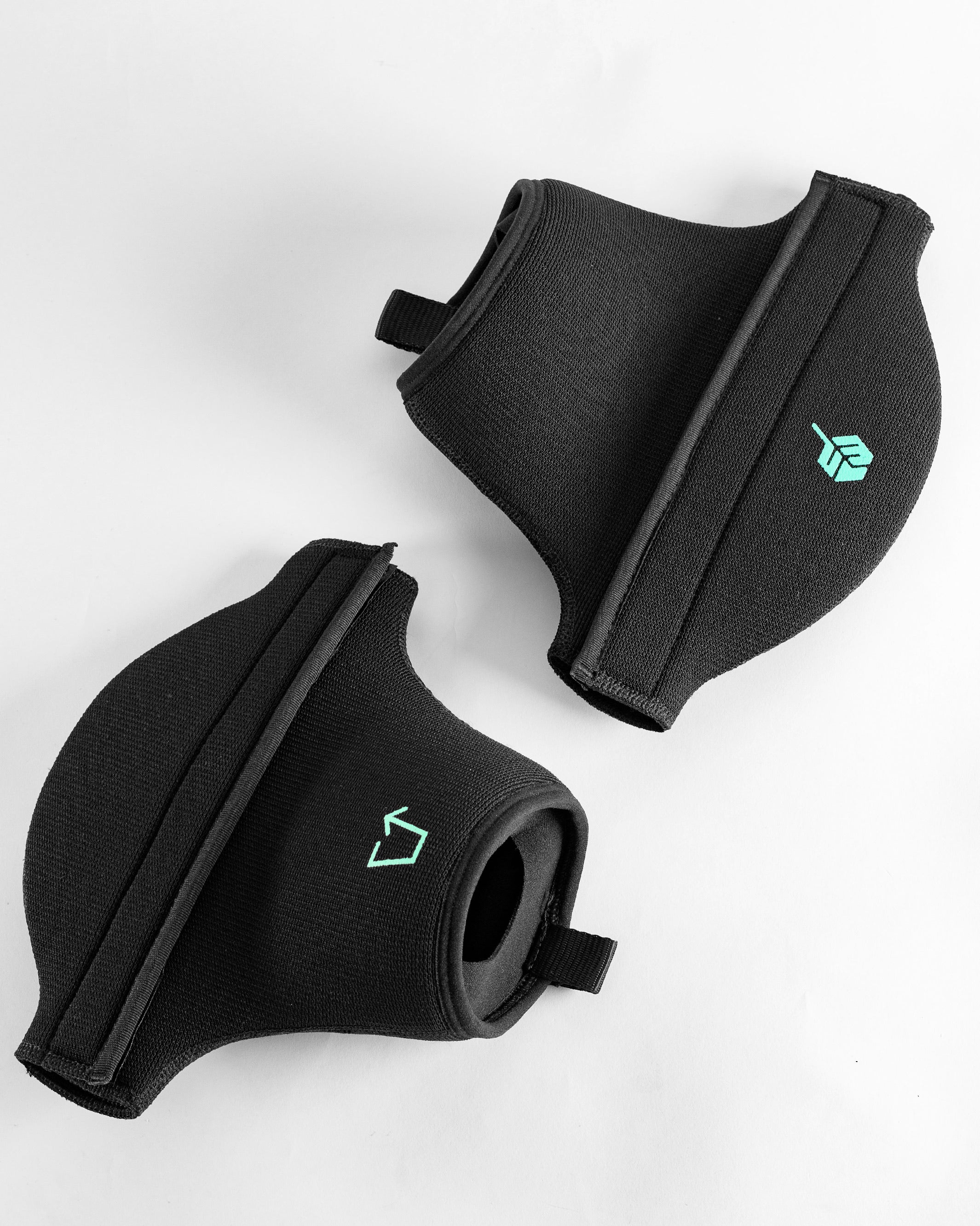 HIKO PLUGS 4.0 moufles pagaie noires 4 mm